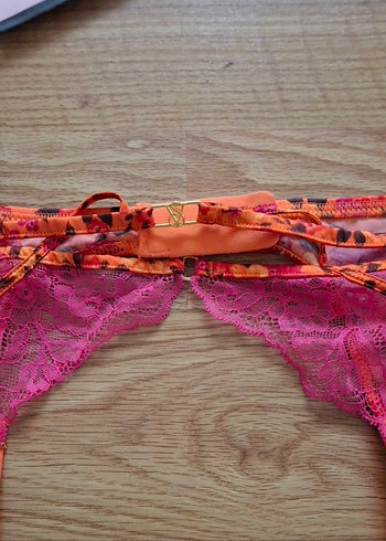 Victoria's secret tropikal desenli Jartiyer - Görsel 7