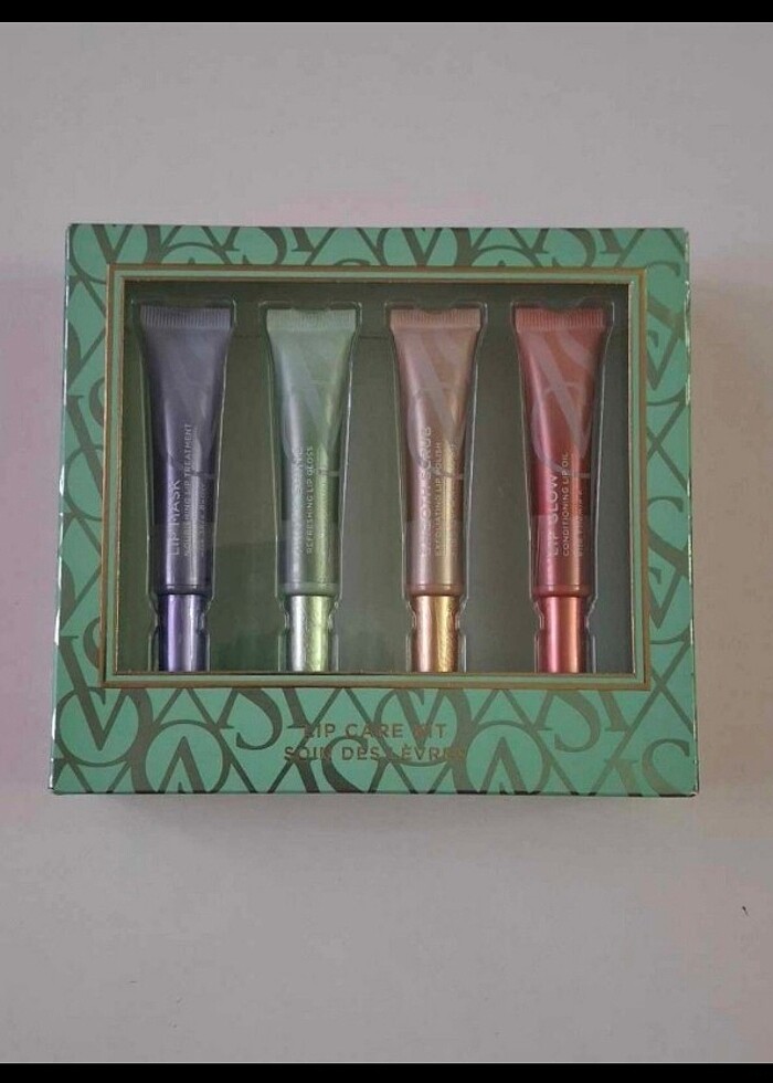 Victoria's secret parlatıcı dudak yağı - Görsel 3