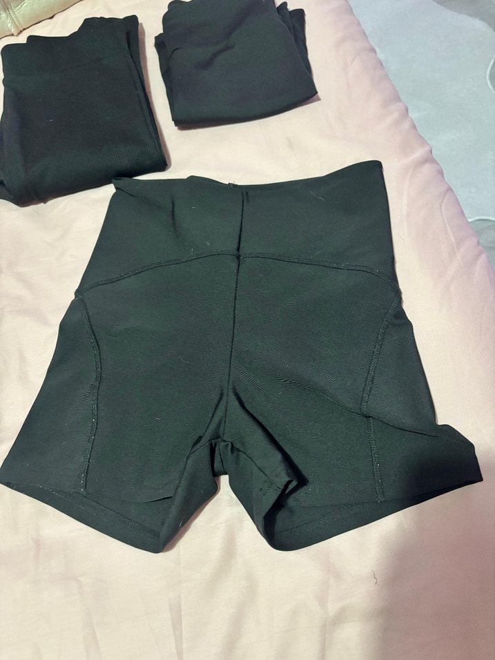 Siyah Midi Spor Şortu - Görsel 2