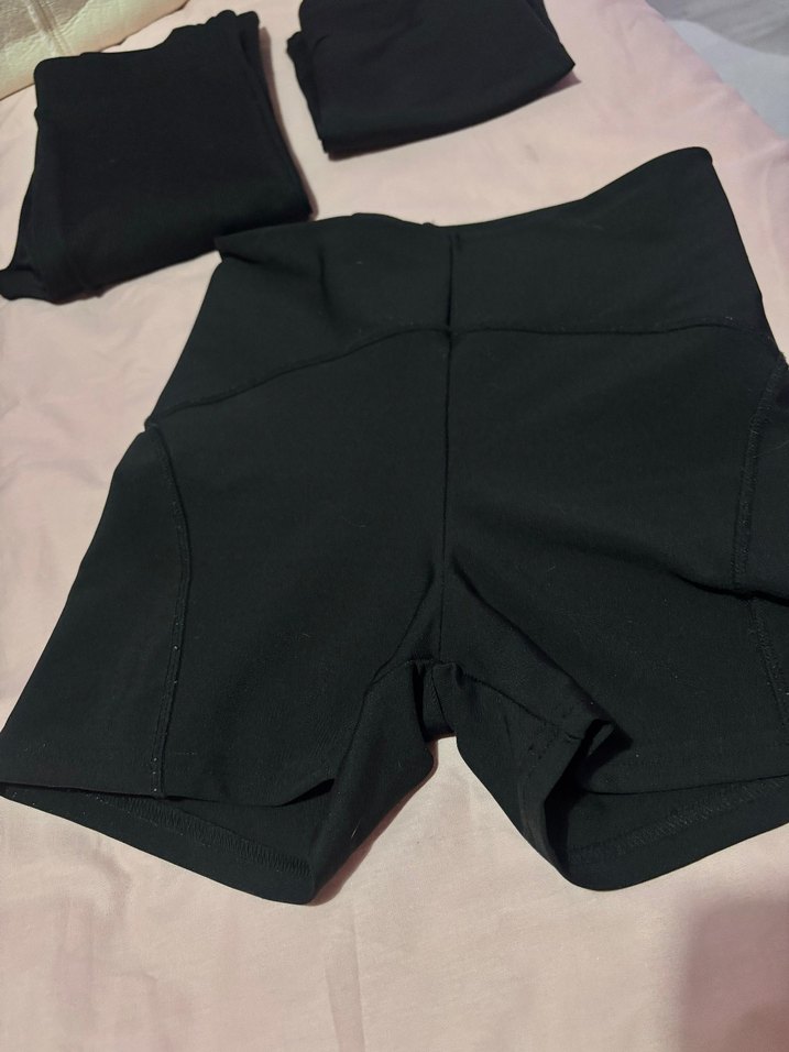 Siyah Midi Spor Şortu - Görsel 4