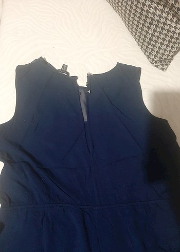 Lacivert V Yaka Kolsuz Mini Tulum - Görsel 4