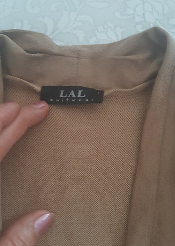 otantik bej örmeve süet detaylı hırka - Görsel 5