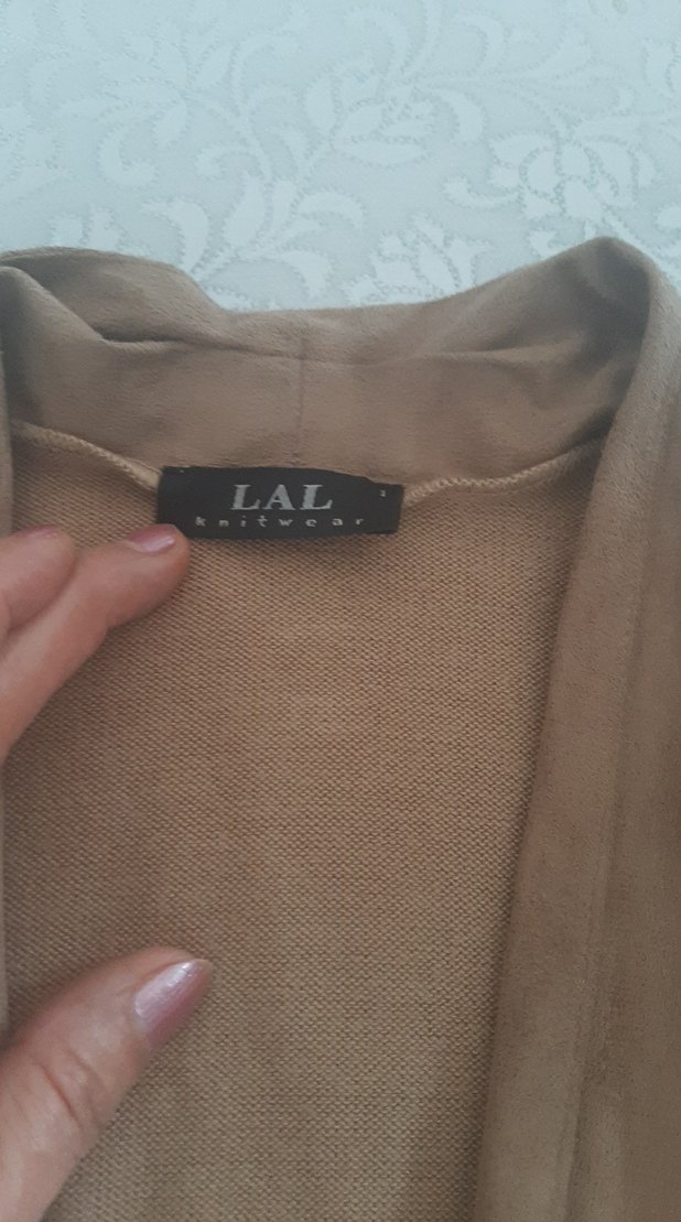 otantik bej örmeve süet detaylı hırka - Görsel 5