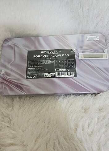 Revolution Revolution forever flawless nude silk palette