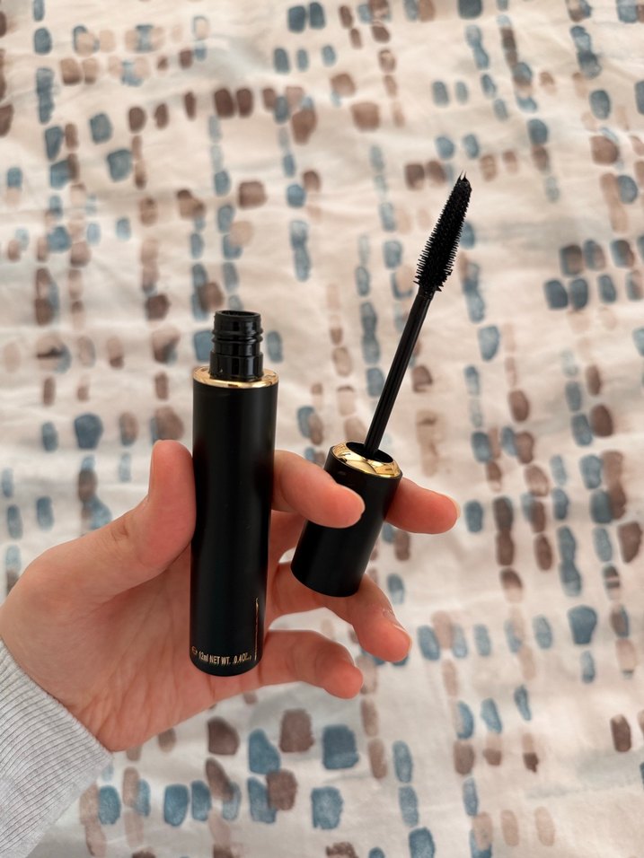 Chanel markalı maskara siyah - Görsel 4