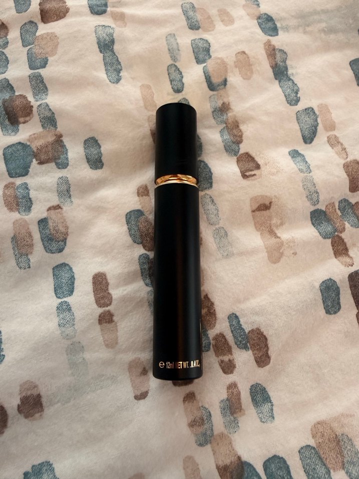 Chanel markalı maskara siyah - Görsel 2