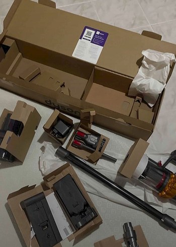 Dyson Kablosuz Elektrikli Süpürge Seti