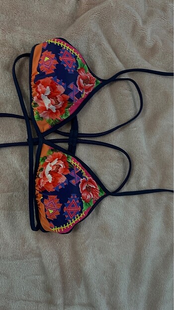 m Beden Penti Bikini Üstü