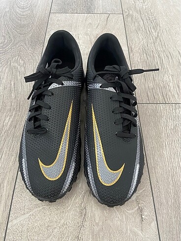 Nike halı saha 38 numara