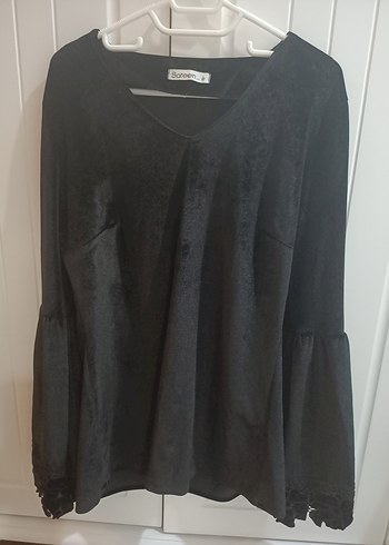 Siyah V Yakalı Uzun Kollu Kadife Bluz - Görsel 2