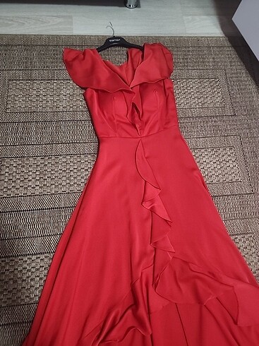 Kırmızı abiye - Görsel 2