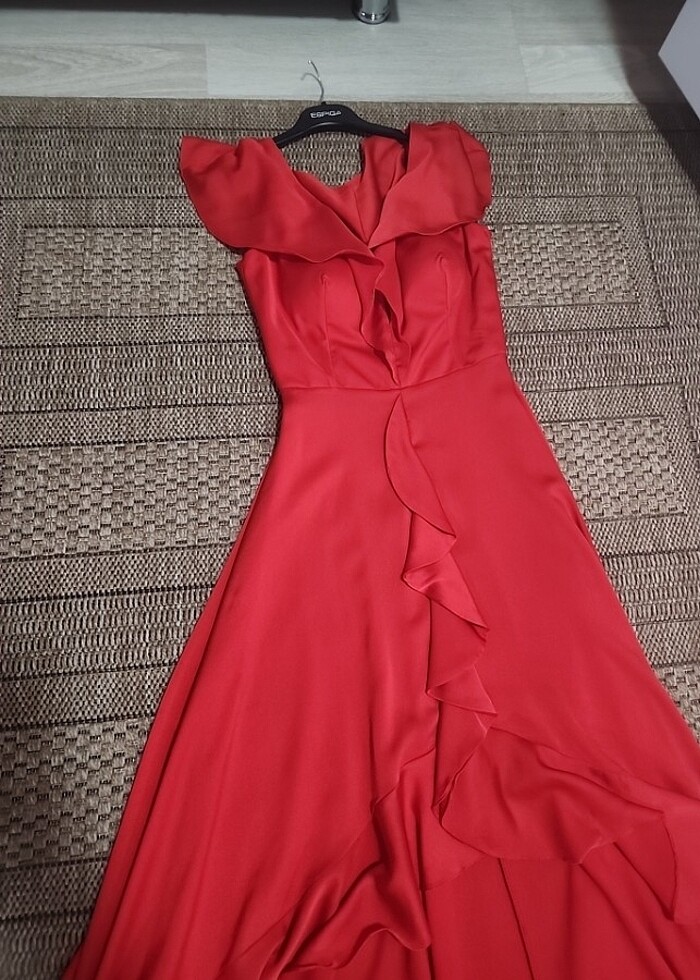 Kırmızı abiye - Görsel 2