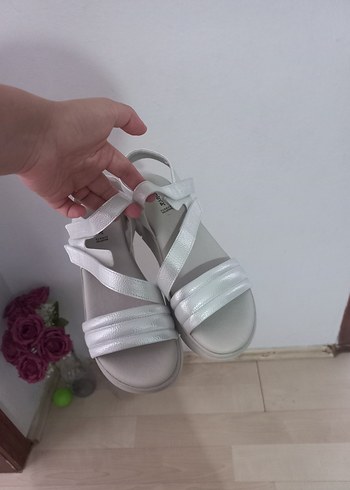 gri Kadın Dolgu Topuklu Spor Sandalet