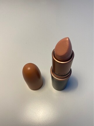 Mac Creme D? Nude Ruj