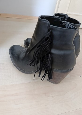 Diğer Siyah Deri Püsküllü Gotik Kadın Botu
