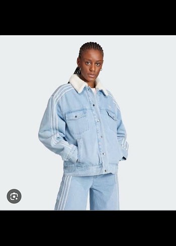 Kadın Mavi Yaka Kürklü Oversize Denim Ceket