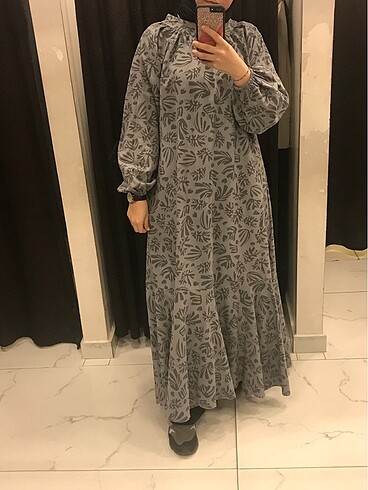 desenli gri elbise