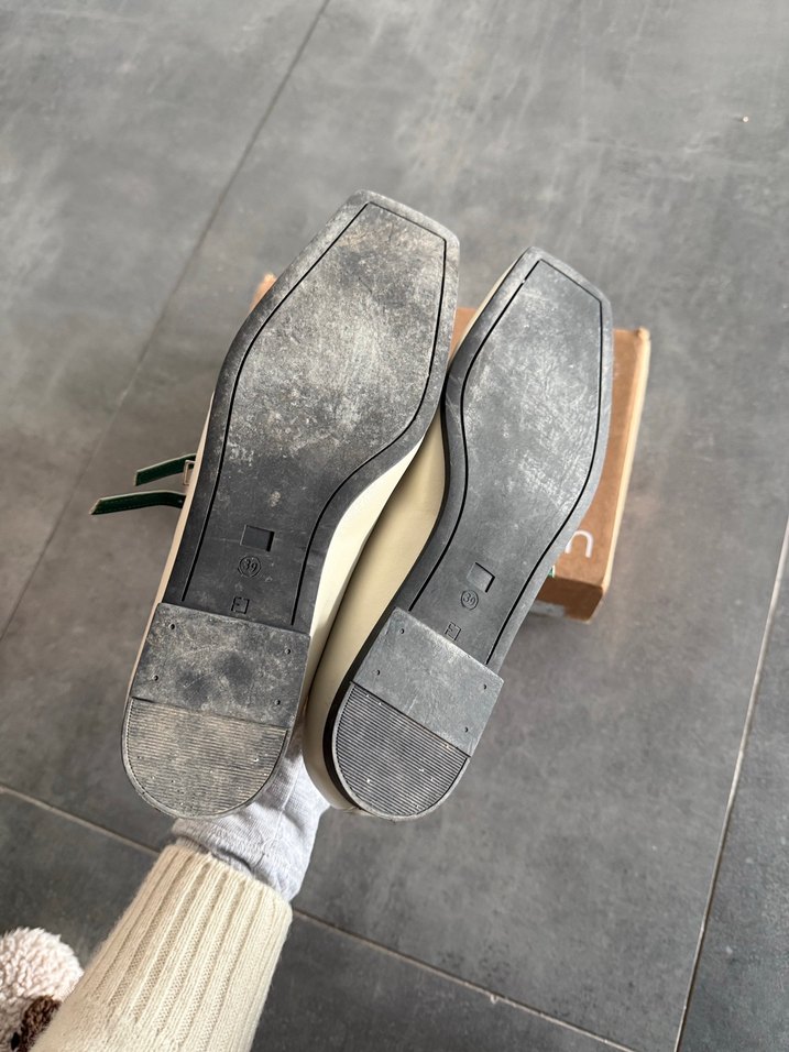 Prev - Jade Beyaz Tokalı Blok Topuklu Kadın Babet - Görsel 5