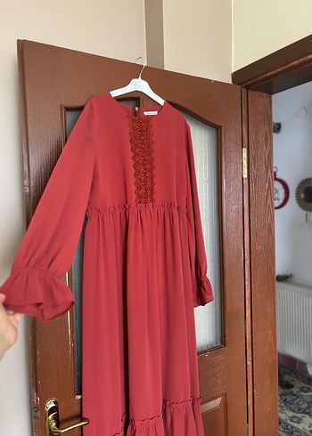 Trendyol & Milla Kırmızı Nakışlı Uzun Bohem Elbise