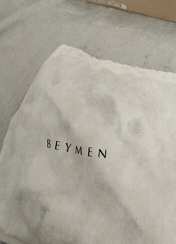 Beden BEYMEN KREM RENGİ ORİJİNAL ÇANTA