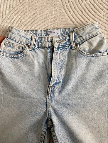 BERSHKA jean