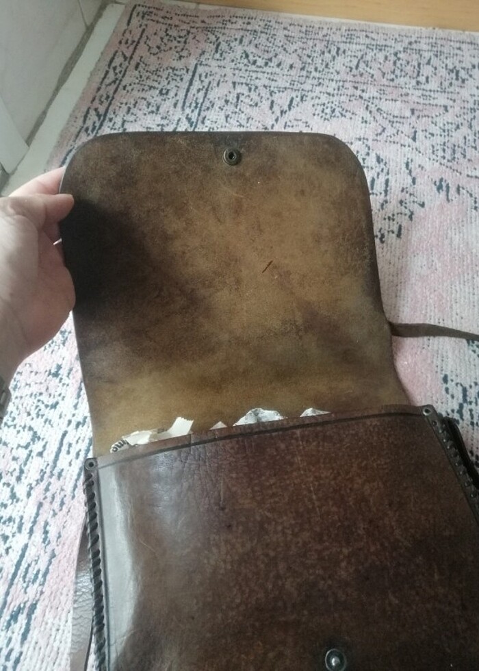 El Yapımı Deri Çanta - Görsel 3