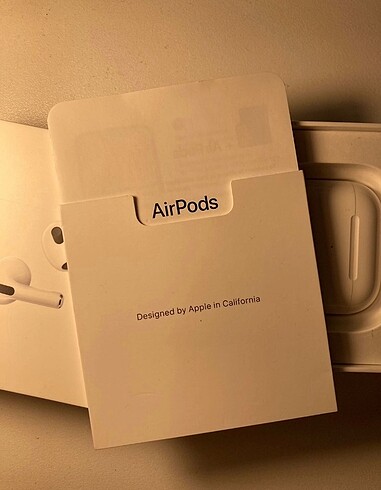  Beden Renk airpods 3. nesil şarj kutusu