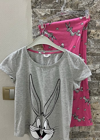 Bugs Bunny baskılı pijama takımı sıfır - Görsel 6