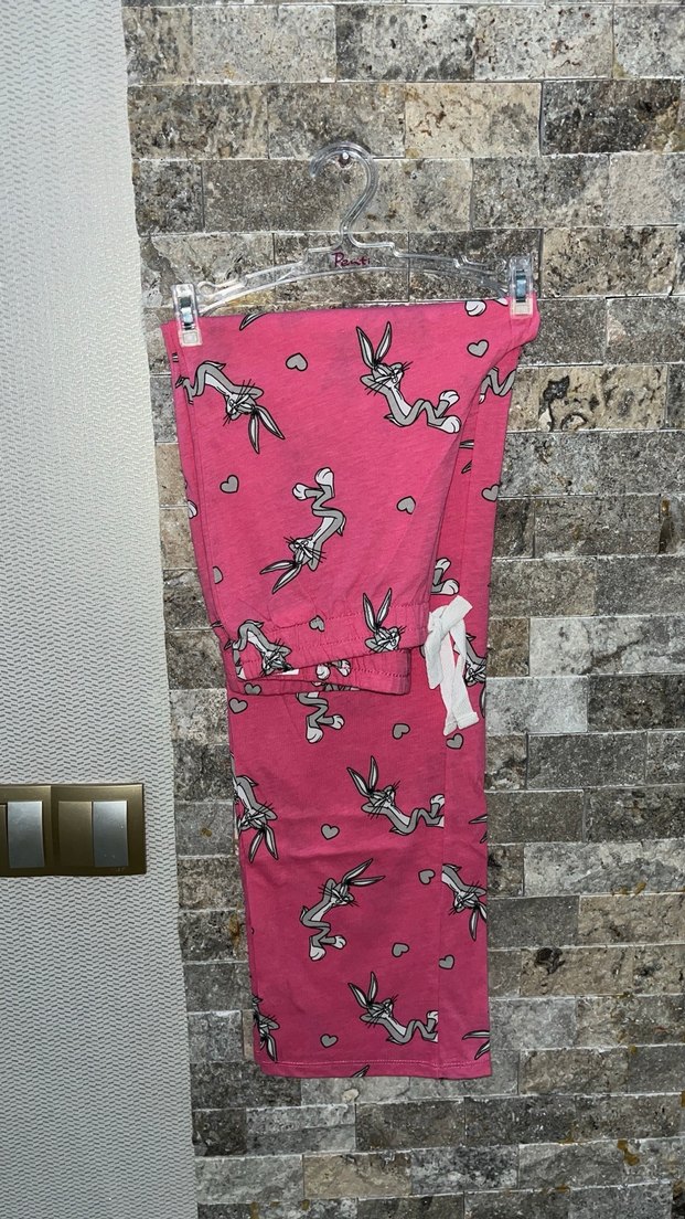 Bugs Bunny baskılı pijama takımı sıfır - Görsel 5