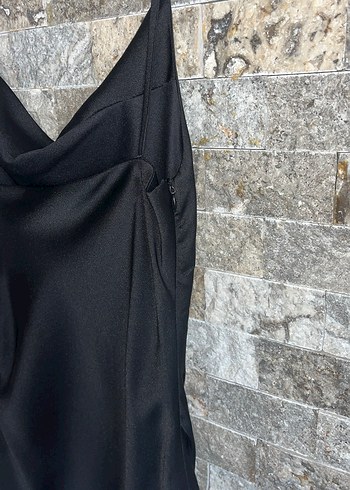 Trendyol saten Elbise - Görsel 4