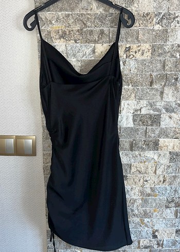 Trendyol saten Elbise - Görsel 3