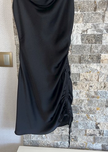 Trendyol saten Elbise - Görsel 2