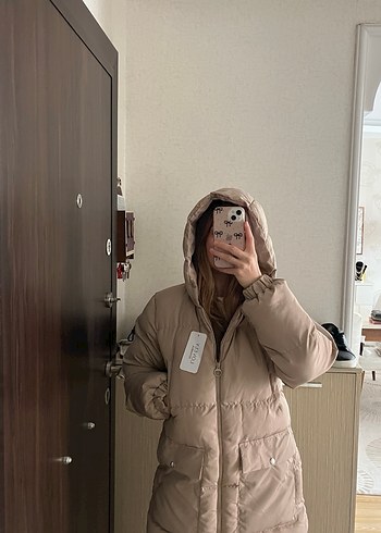 Bej Düğmeli Kısa Kadın Kışlık Mont - Görsel 4