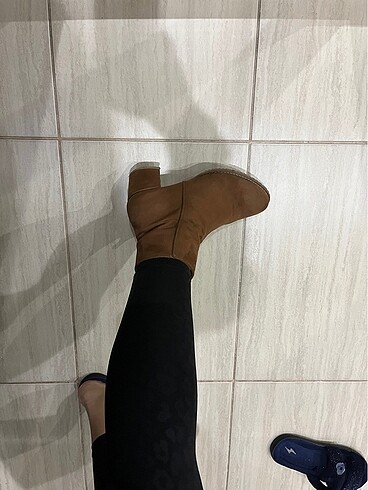38 Beden Taba kalın topuklu bot
