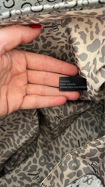 Orjinal guess kol çantası - Görsel 8