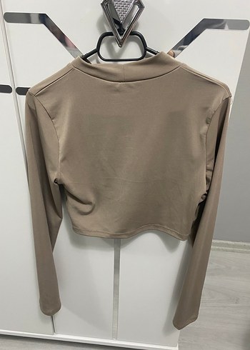 Bej Yüksek Yakalı Uzun Kollu Bluz - Görsel 3