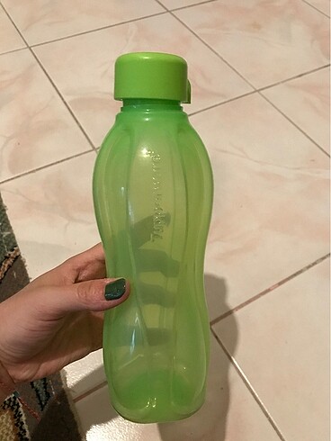 Tupperware Yeşil Suluk