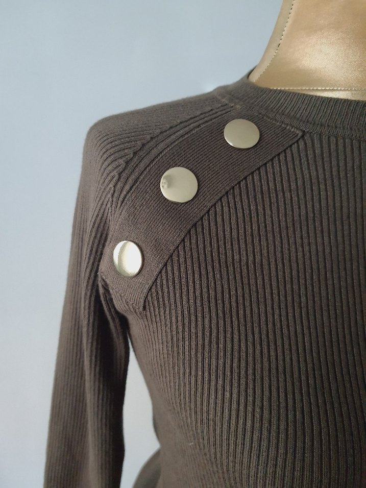 Düğmeli Yüksek Yaka Kadın Kazak - Görsel 5