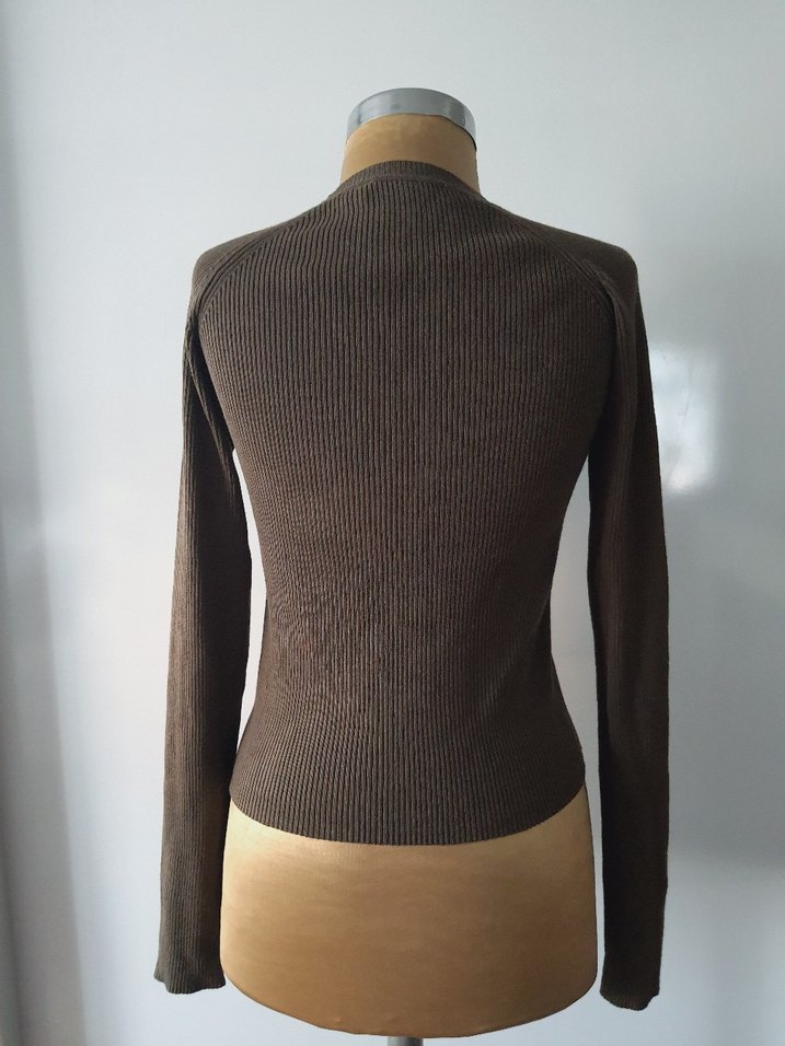 Düğmeli Yüksek Yaka Kadın Kazak - Görsel 3