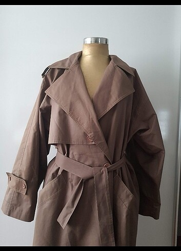 l Beden Vedat Oversize Trencoat 