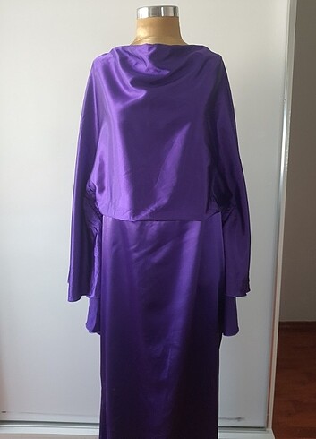 xl Beden ROBERTO CAVALLİ MOR SATEN ELBİSE 