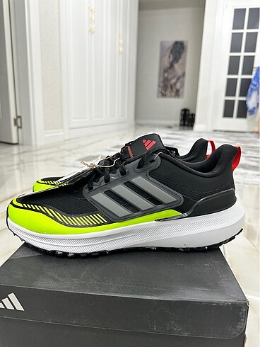 Adidas Ultrabounce spor ayakkabı 45 no