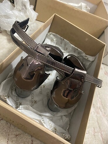 Zara Bantlı topuklu ayakkabı
