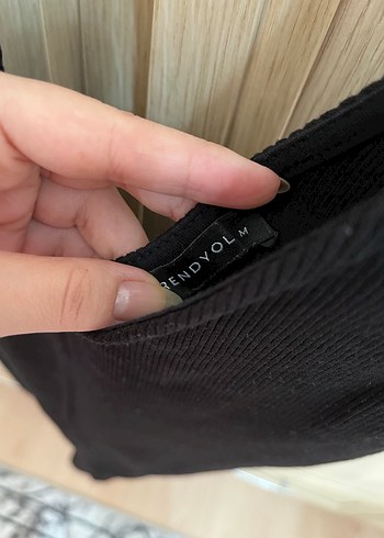 MillaSiyah V Yaka Mini Kadın Elbise - Görsel 2