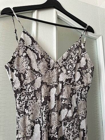 H&M H&M saten elbise