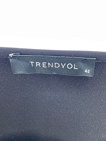 42 Beden siyah Renk Trendyol & Milla Kısa Elbise %70 İndirimli.