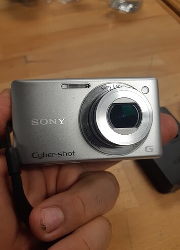 Sony dsc w 380 14.1 megapixels
