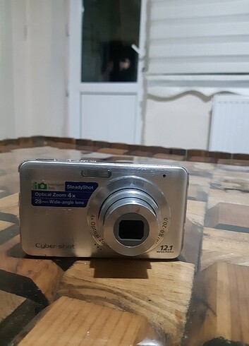 Sony cyber shot dsc w 310 12.1 megapixels