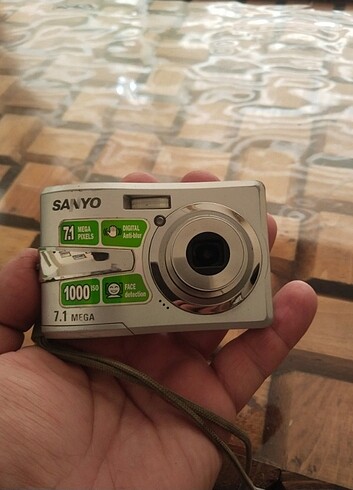 Sanyo 7.1 megapiksel 