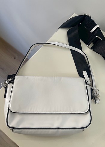 Stradivarius ürünü